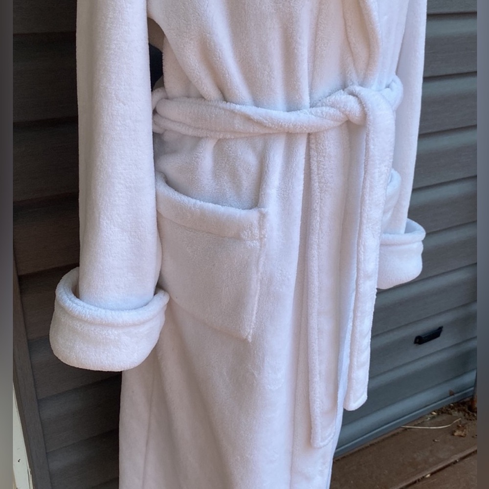 Croft and Barrow robe size M